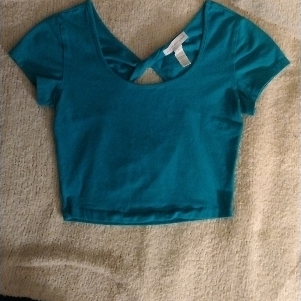 Ambiance apparel crop top size small